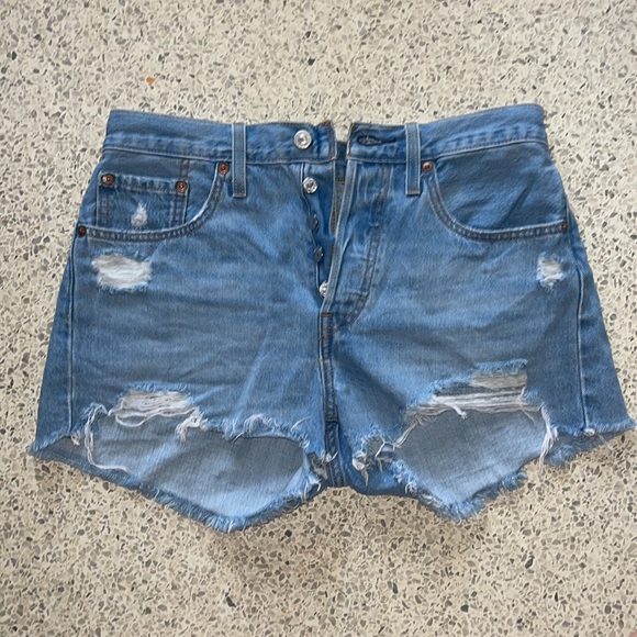 Levi 501 shorts size 27 - Picture 4 of 5